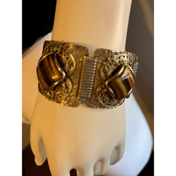 Vintage Wide Ornate Filigree Engraved Gold Tone Brown Agate Panel link Bracelet - Picture 1 of 14